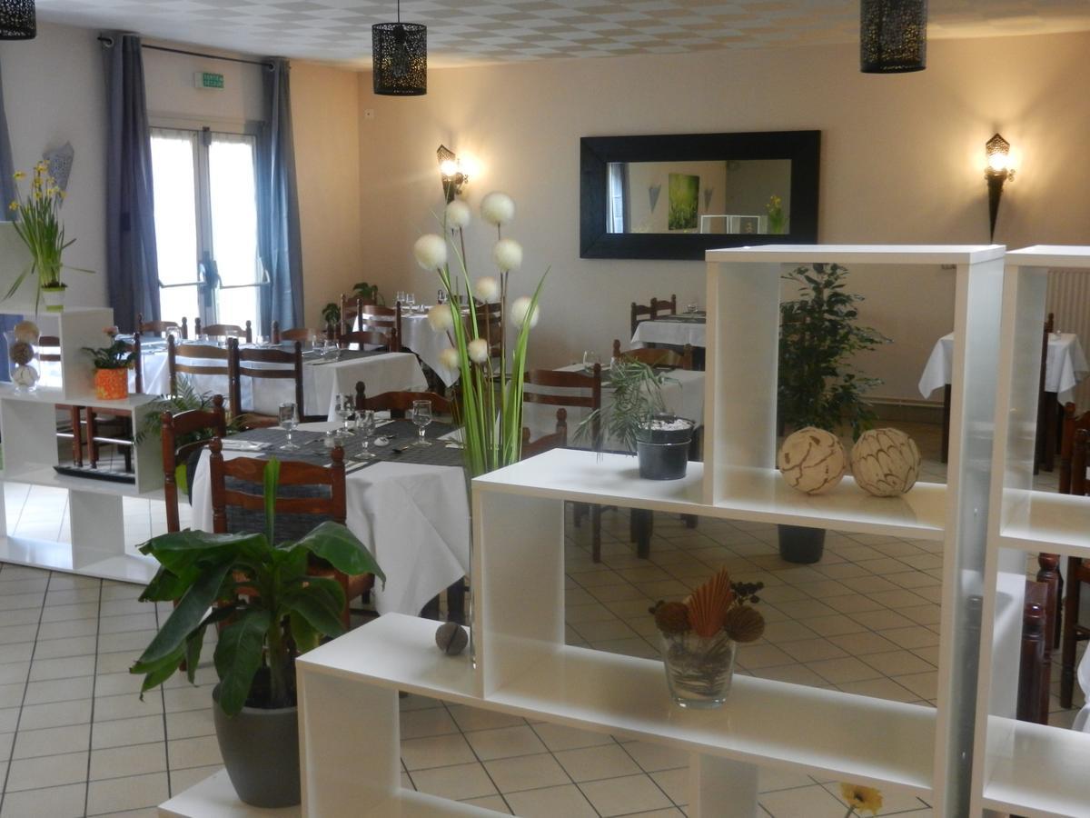 L'Arvor Hotel Guer Luaran gambar